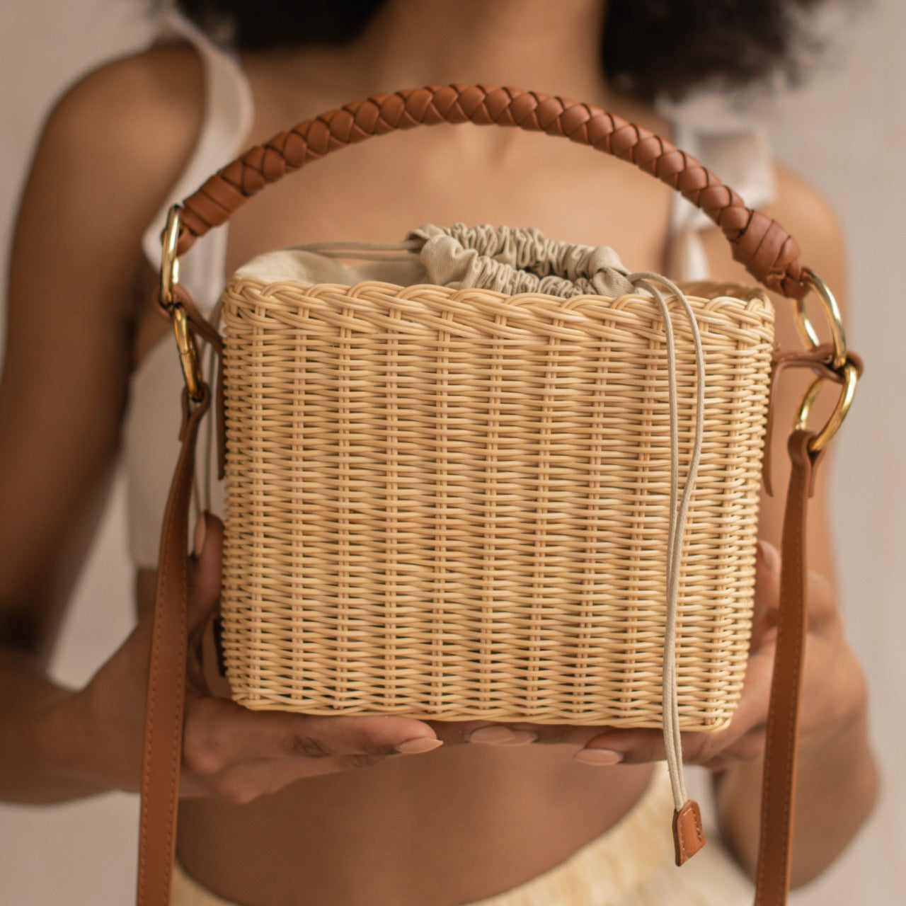Meli Melo - Beige Leather Drawstring Bucket Bag – Current Boutique