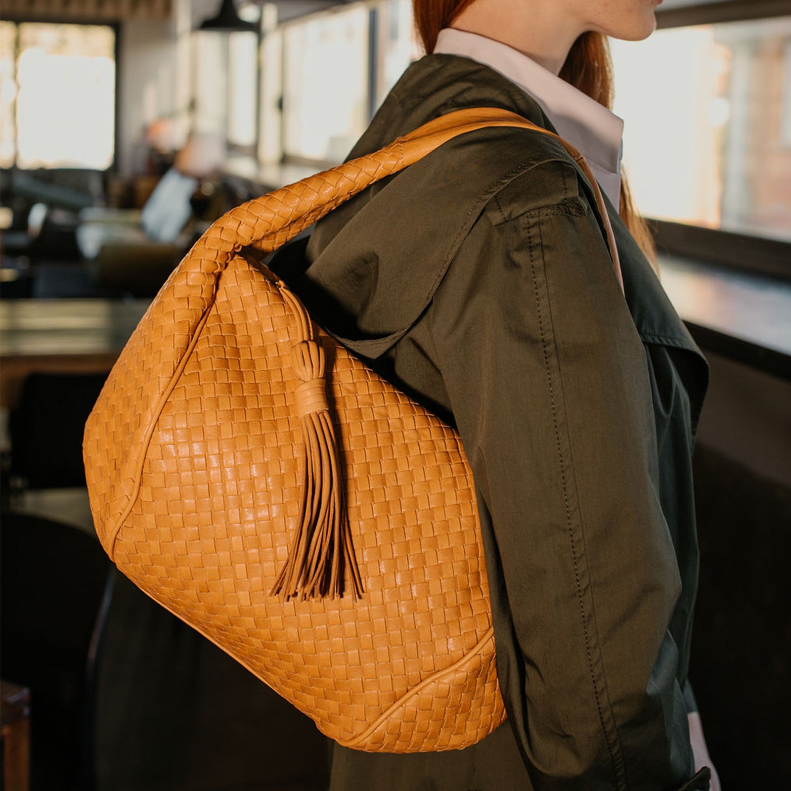 Woven-Caramel, Preview