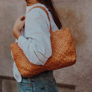 The Mini Elena Woven Handbag - Premium-Leder
